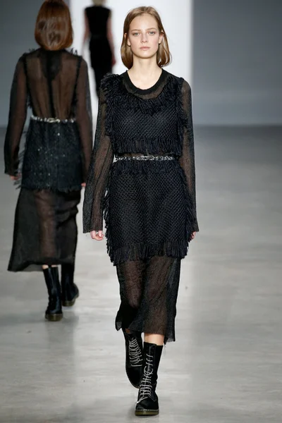 Look 34